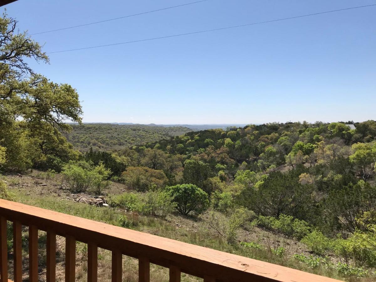 Walnut Canyon Cabins Fredericksburg Exterior photo